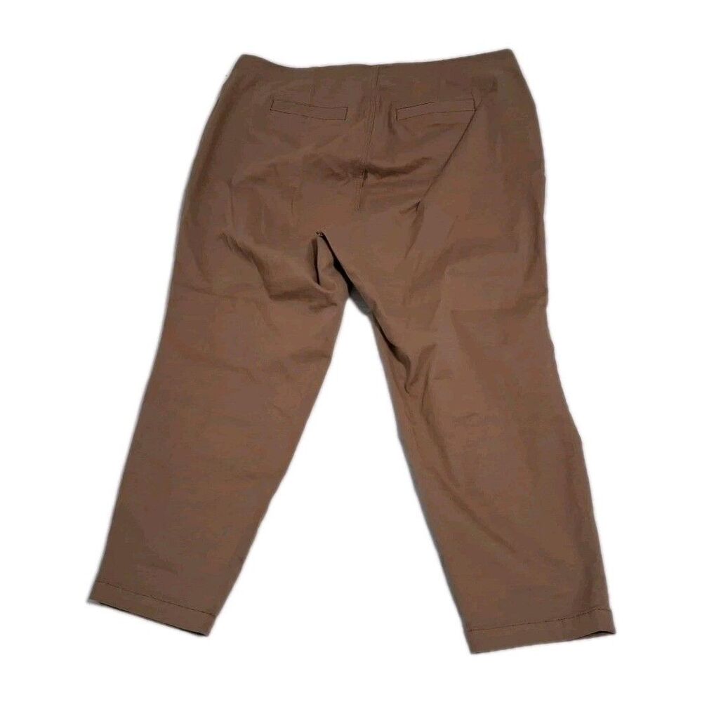 Wrangler 34/32 Relaxed Fit Mens Khaki Pants  Tan Chino Straight Regular Adult - Picture 2 of 16